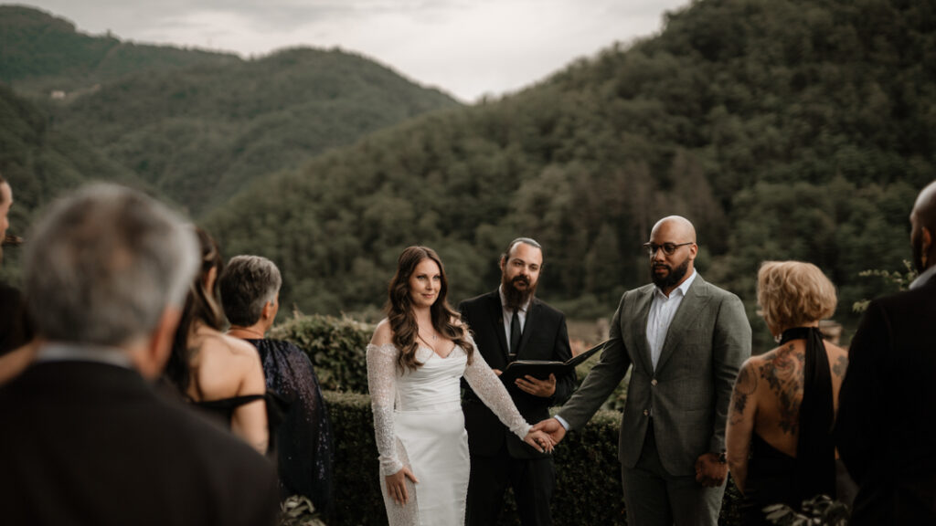 wedding in tuscany - destination wedding in tuscany - destination wedding photographer in tuscany - burlamacchi villas