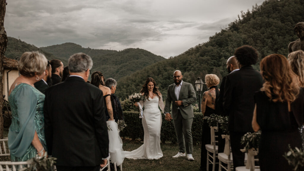 wedding in tuscany - destination wedding in tuscany - destination wedding photographer in tuscany - burlamacchi villas