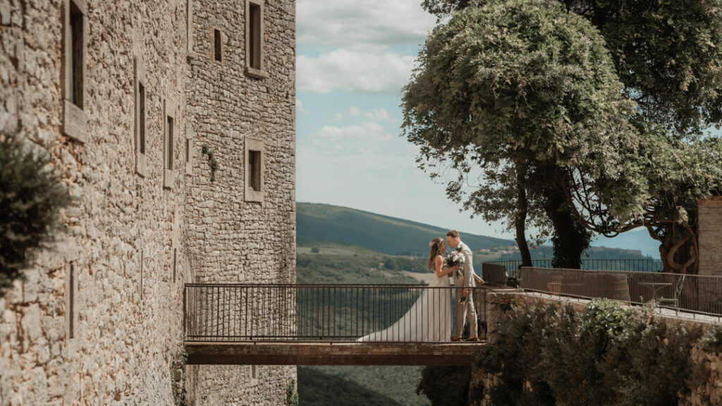 wedding at castello di titignano - wedding in umbria - destination wedding in umbria - wedding photographer in umbria - matrimonio in umbria - fotografo matrimonio in umbria