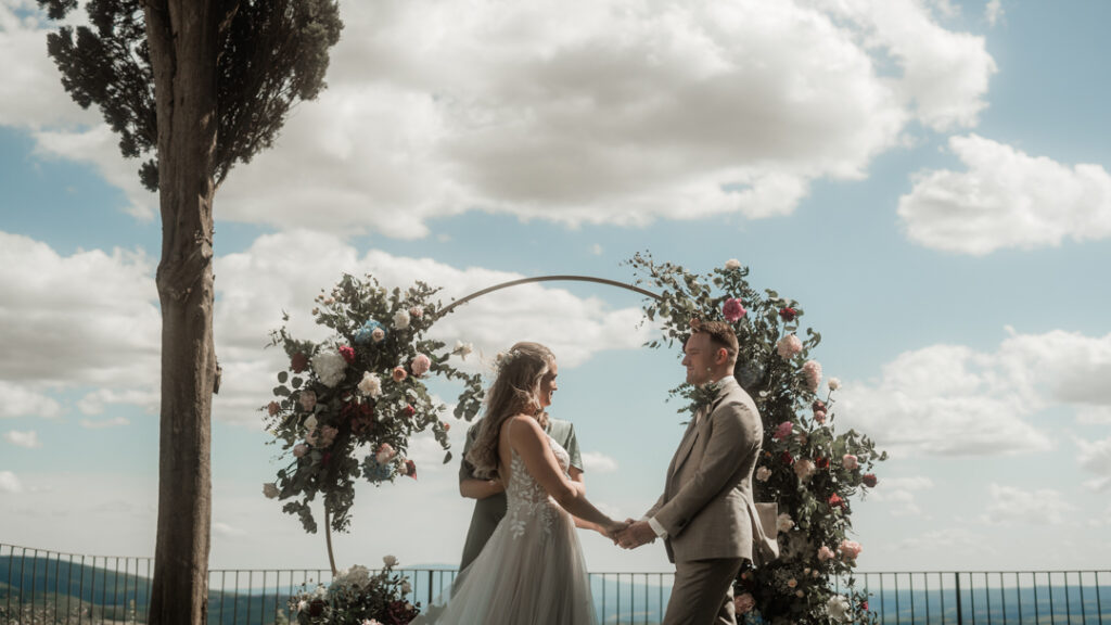 wedding at castello di titignano - wedding in umbria - destination wedding in umbria - wedding photographer in umbria - matrimonio in umbria - fotografo matrimonio in umbria