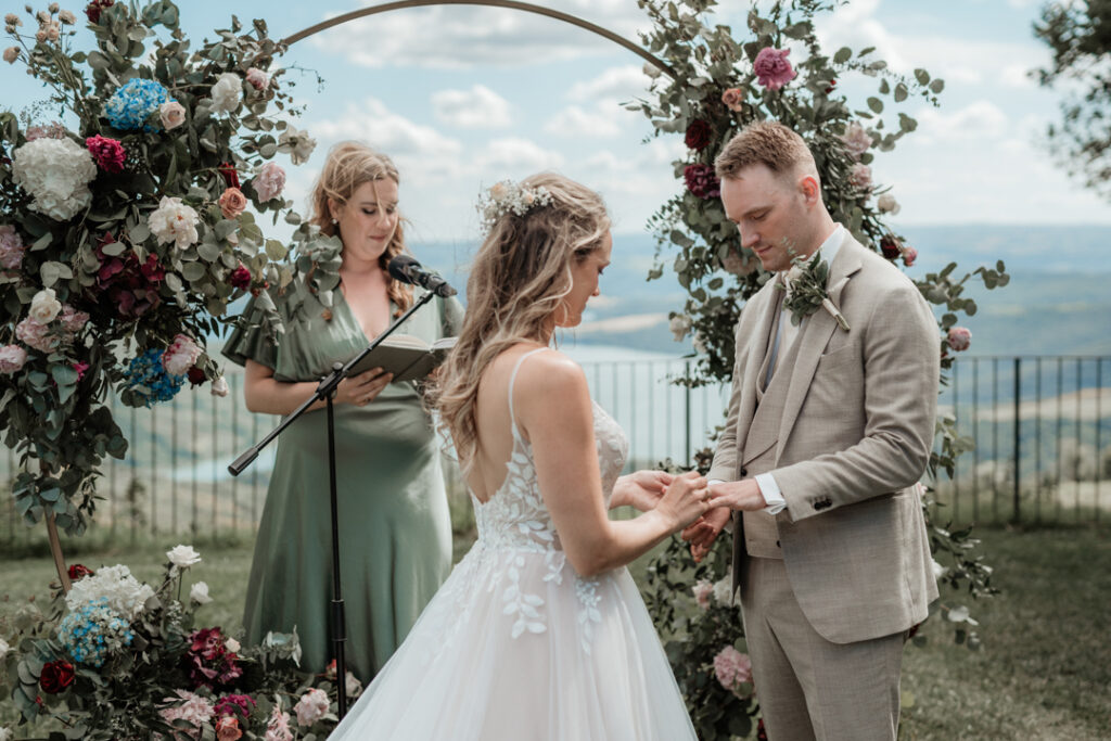 wedding at castello di titignano - wedding in umbria - destination wedding in umbria - wedding photographer in umbria - matrimonio in umbria - fotografo matrimonio in umbria